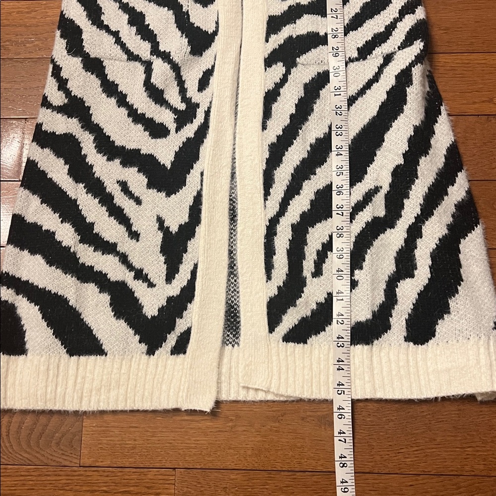 🖤BOSTON PROPER ZEBRA JACQUARD DUSTER/CARDIGAN SWEATER-POCKETS-BLACK/WHITE-M🖤 - Picture 7 of 16